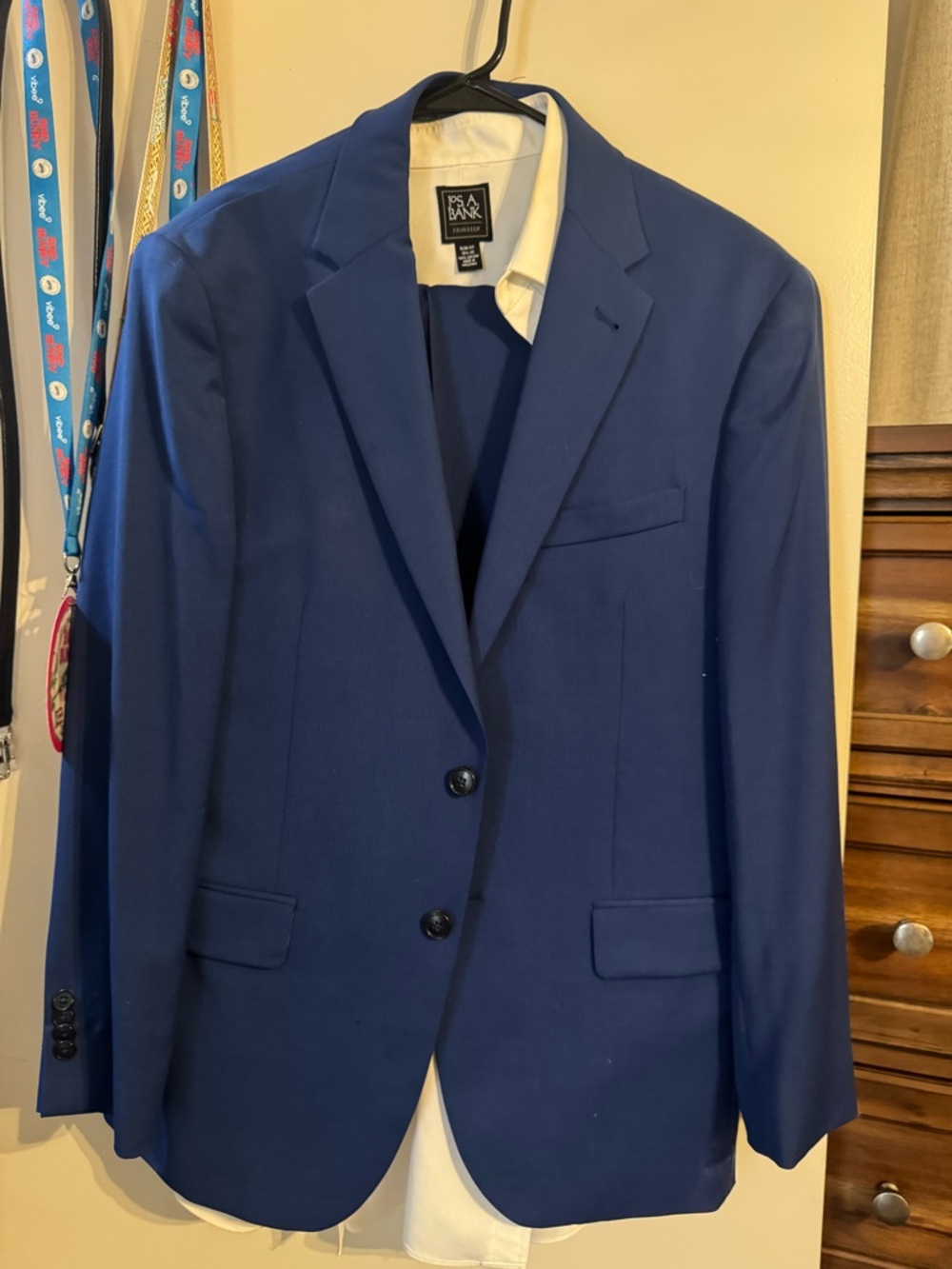 1905 custom made suit. Owner was about 5’8”, stocky build,  with thick arms